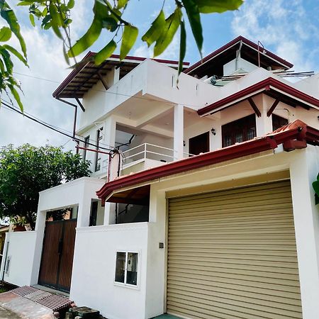 Sand & Surf Guest House Negombo Zewnętrze zdjęcie