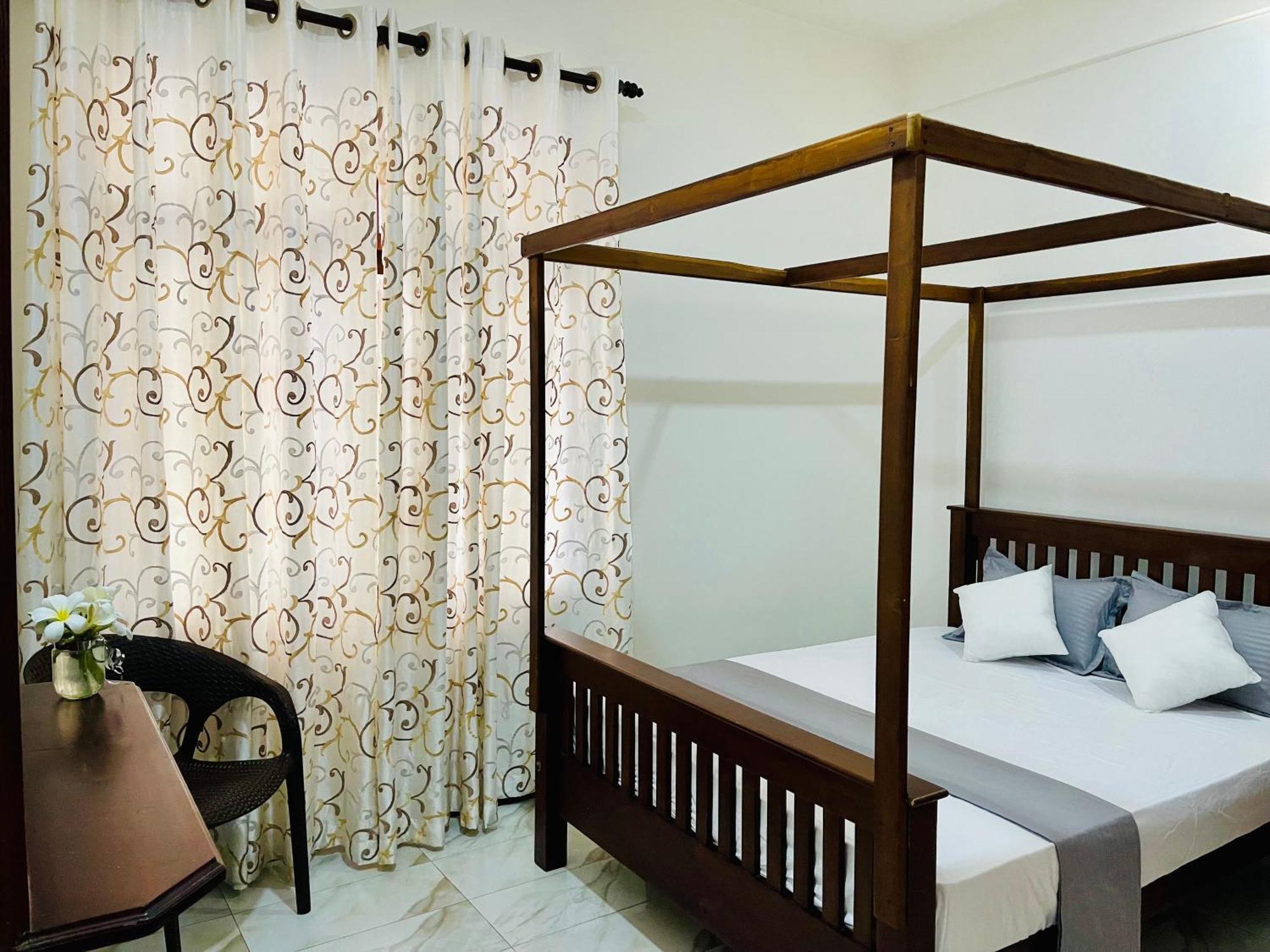 Sand & Surf Guest House Negombo Zewnętrze zdjęcie