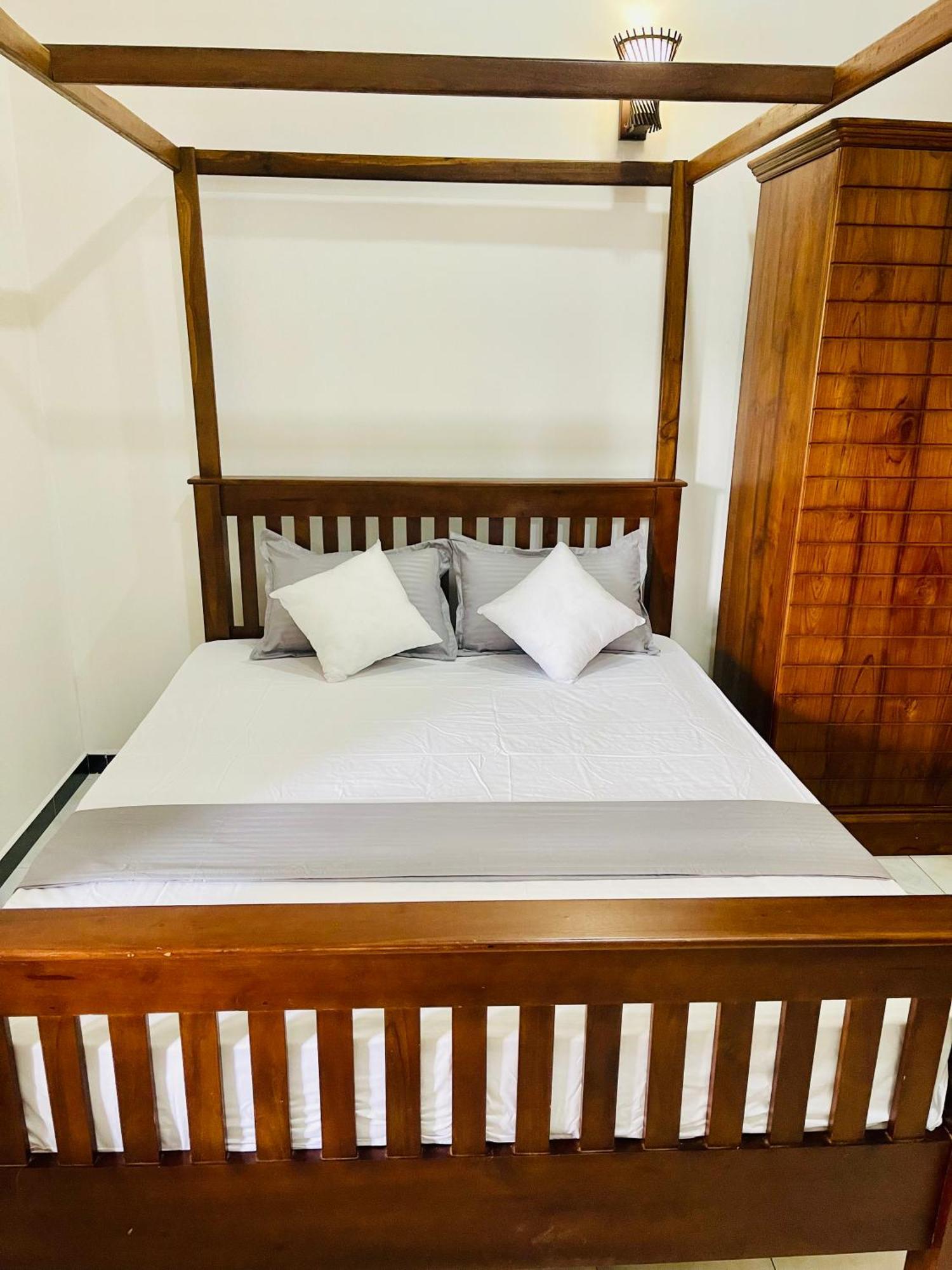 Sand & Surf Guest House Negombo Zewnętrze zdjęcie