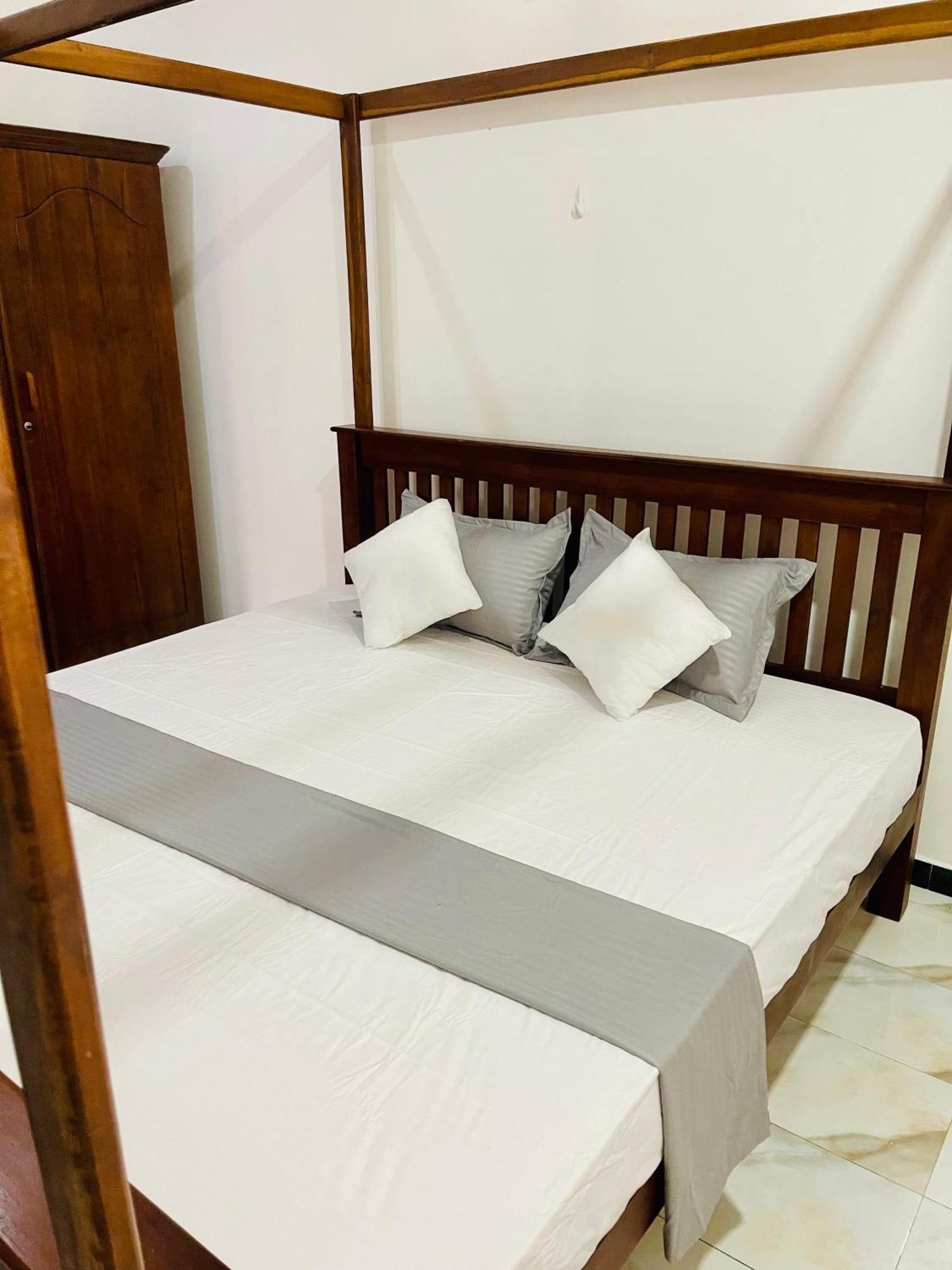 Sand & Surf Guest House Negombo Zewnętrze zdjęcie