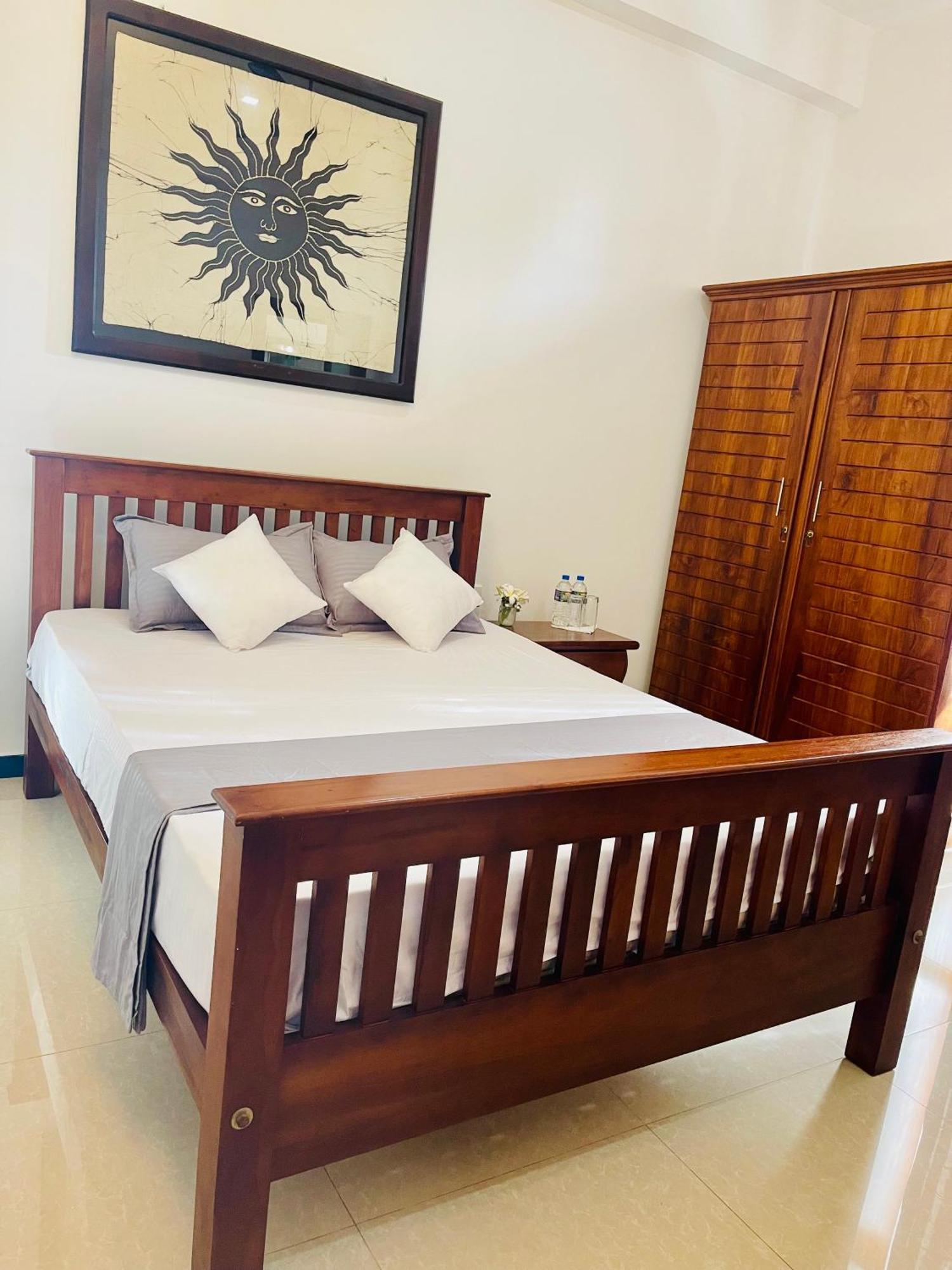 Sand & Surf Guest House Negombo Zewnętrze zdjęcie