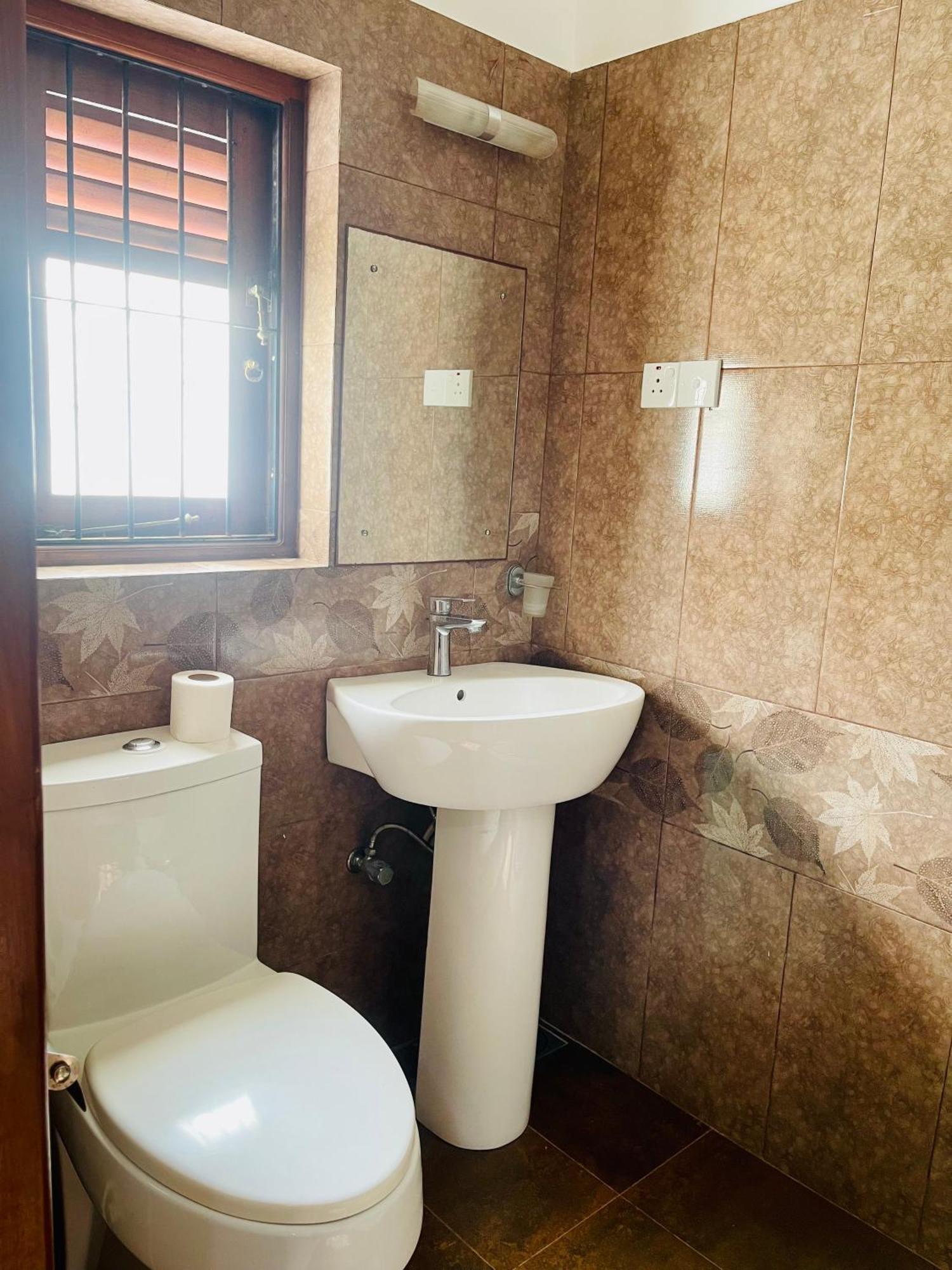 Sand & Surf Guest House Negombo Zewnętrze zdjęcie