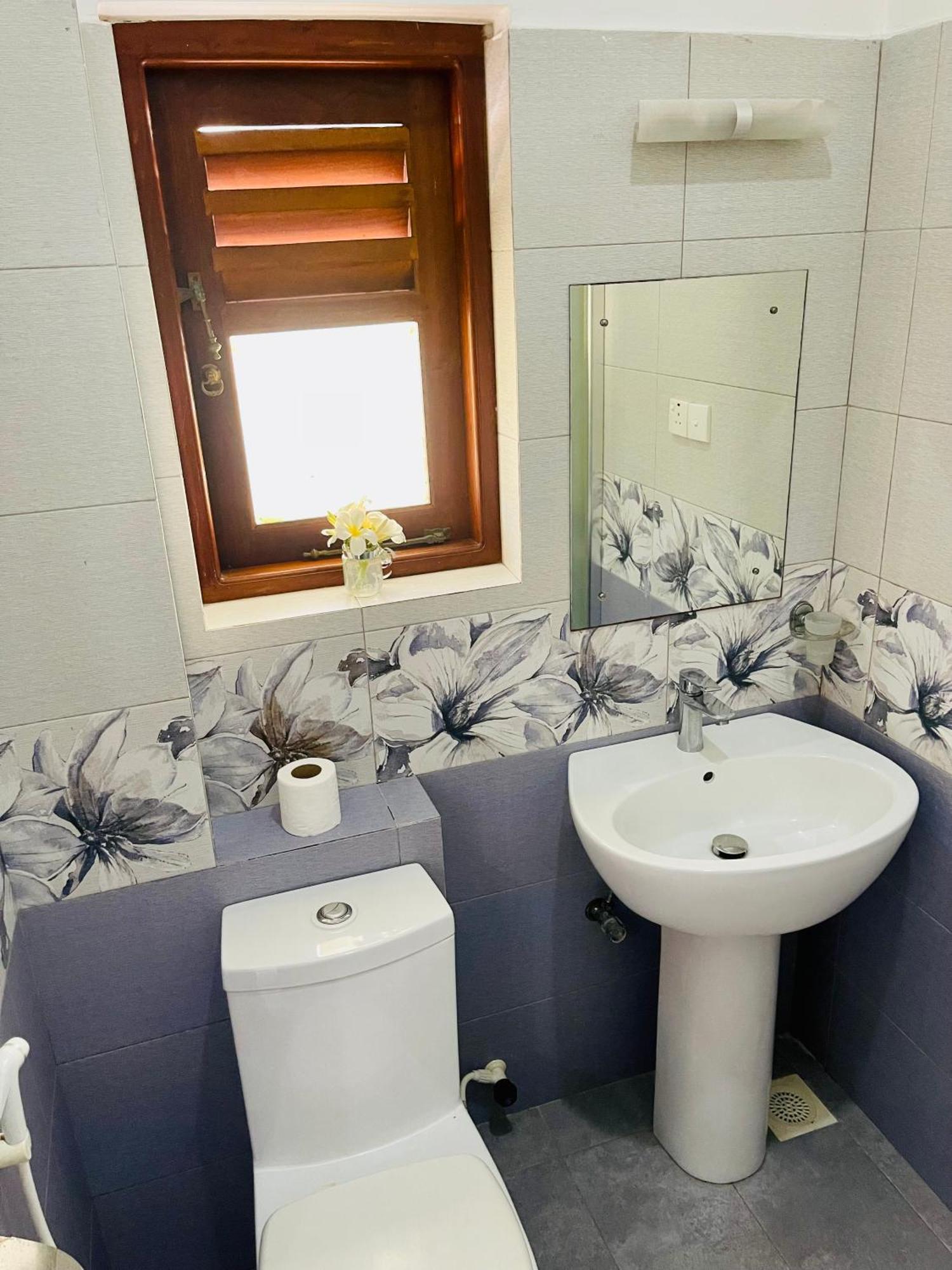 Sand & Surf Guest House Negombo Zewnętrze zdjęcie
