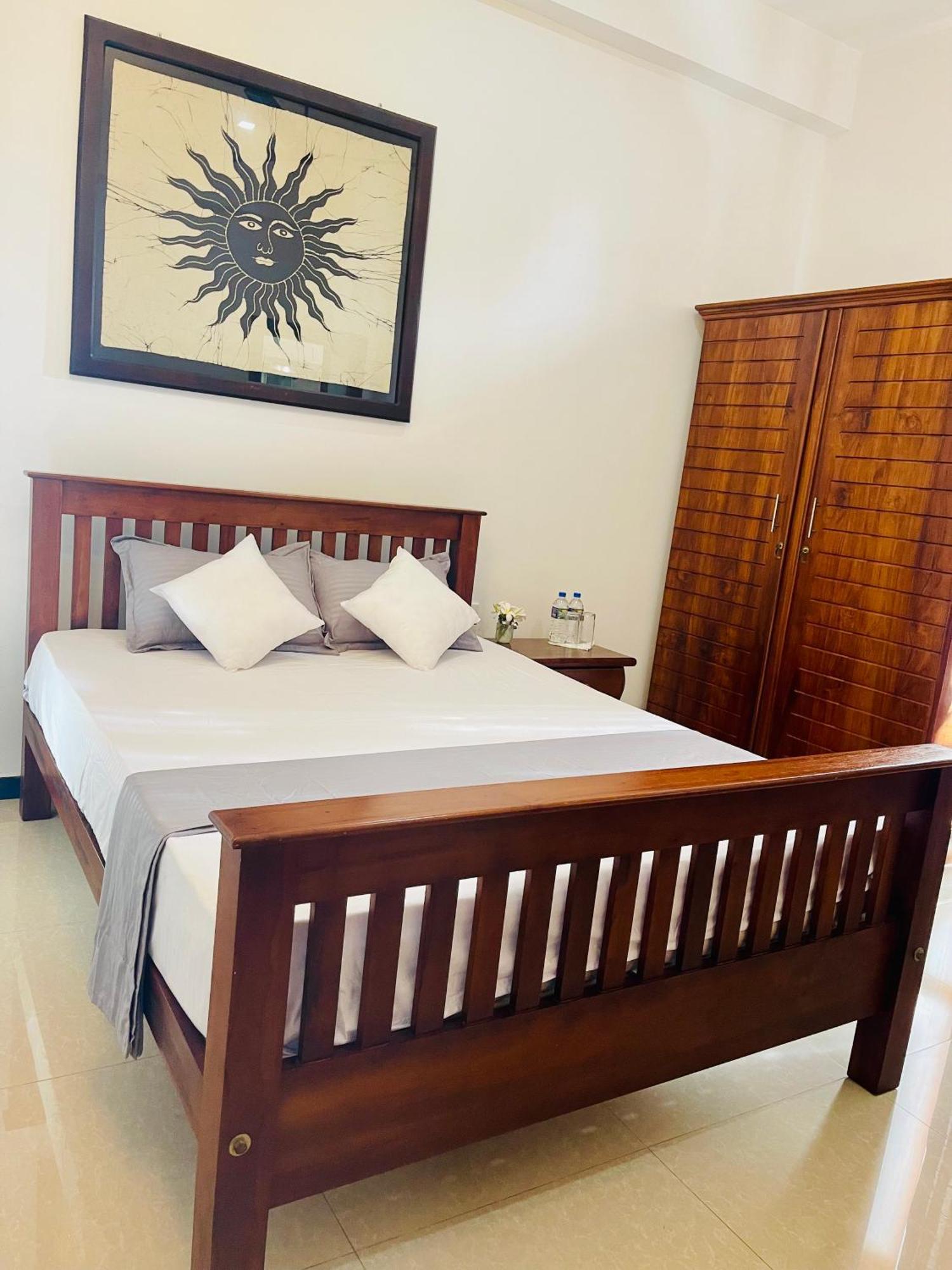 Sand & Surf Guest House Negombo Zewnętrze zdjęcie