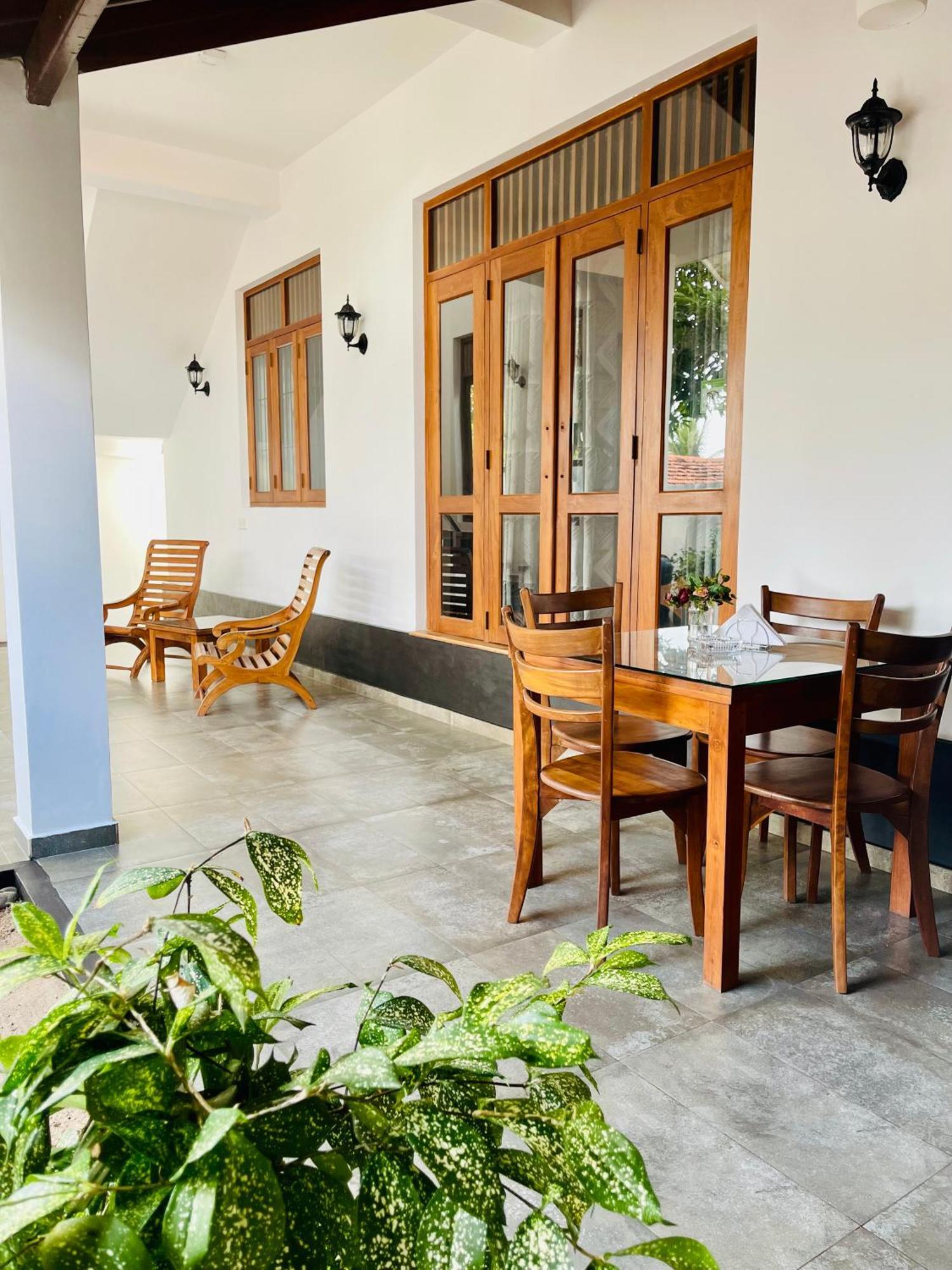 Sand & Surf Guest House Negombo Zewnętrze zdjęcie