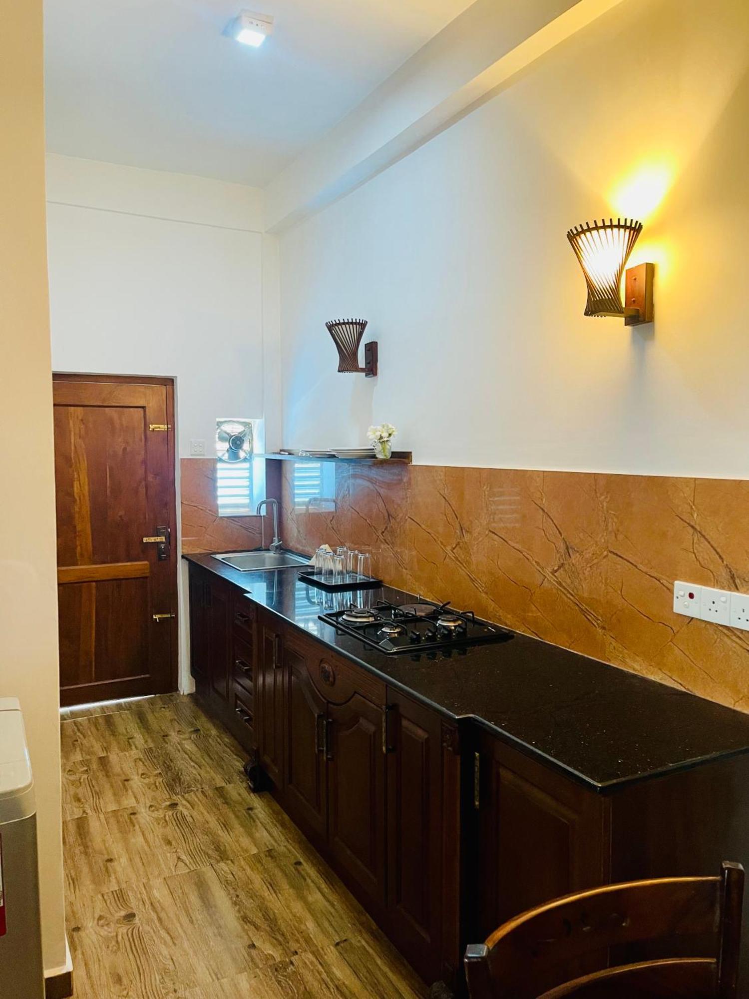 Sand & Surf Guest House Negombo Zewnętrze zdjęcie