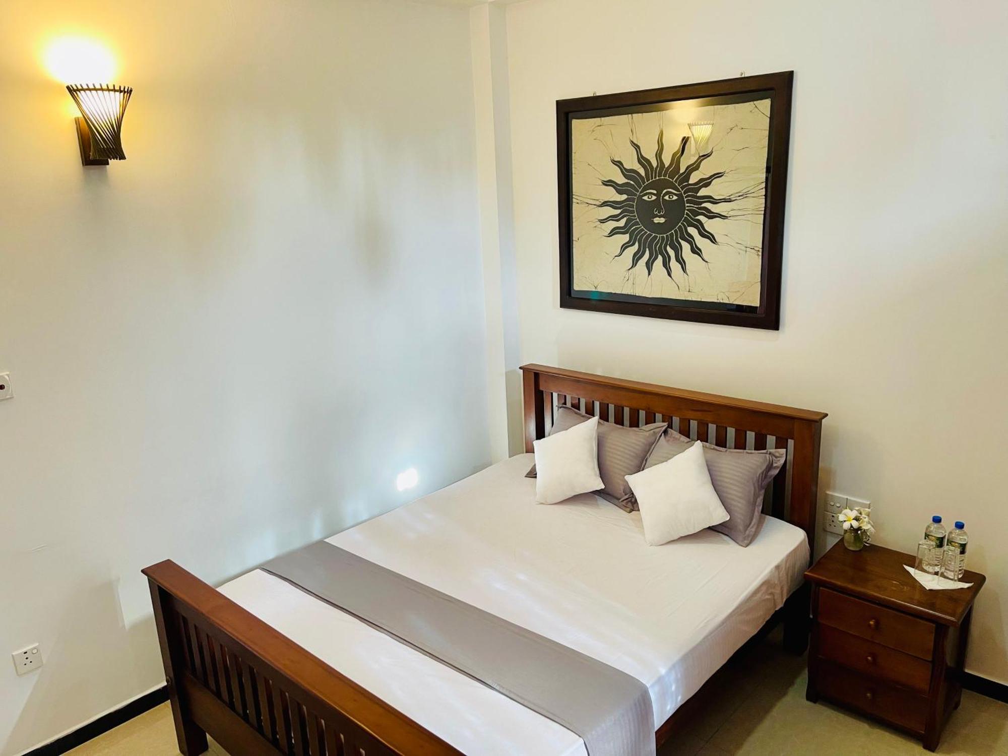 Sand & Surf Guest House Negombo Zewnętrze zdjęcie